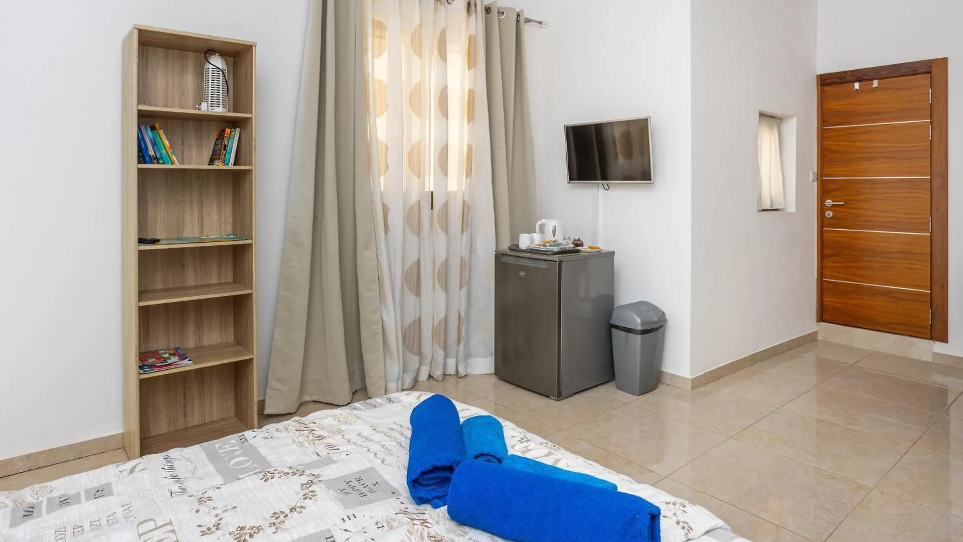 Villa Mosta 0*,